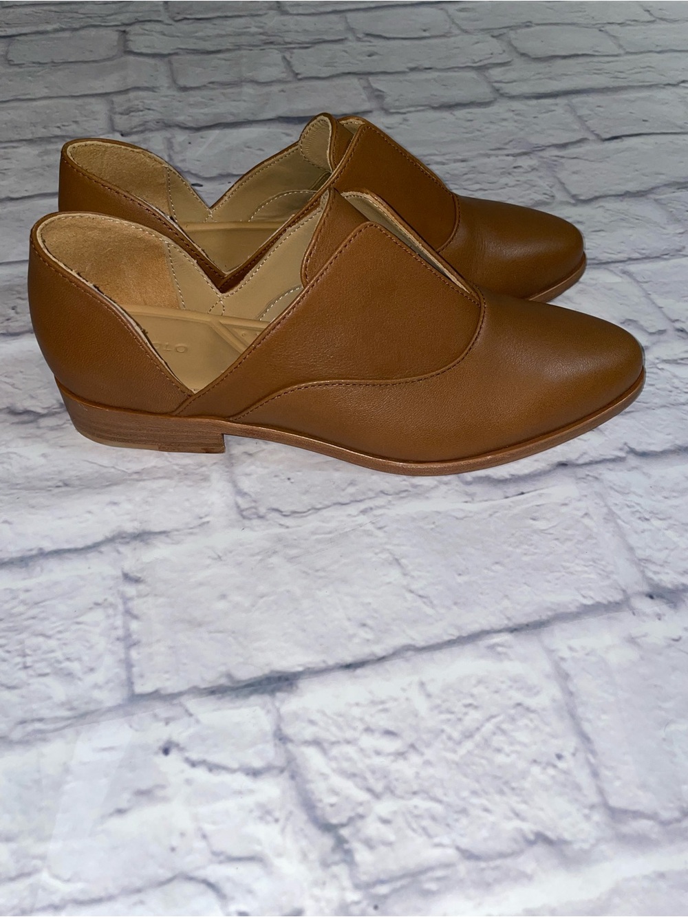 Nisolo Emma D'Orsay Leather Oxford. Size 8.5